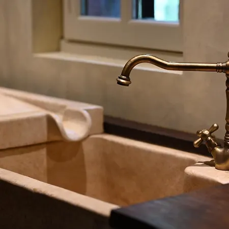 La Maison De L'ecrivain La Bastide-l'Eveque