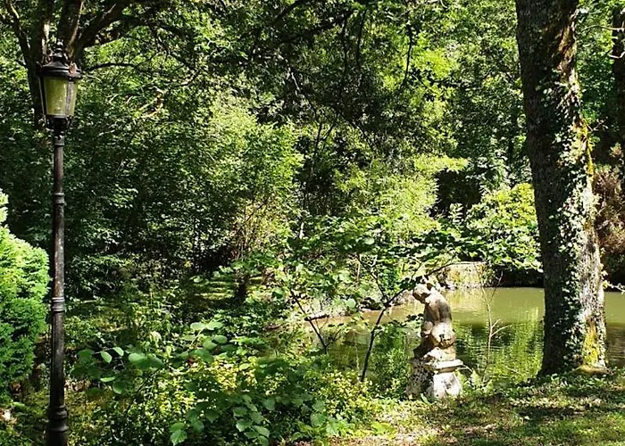 La Maison De L'ecrivain فيلة La Bastide-l'Eveque