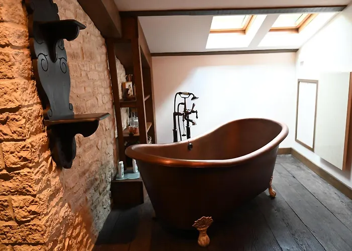 La Maison De L'ecrivain La Bastide-l'Eveque