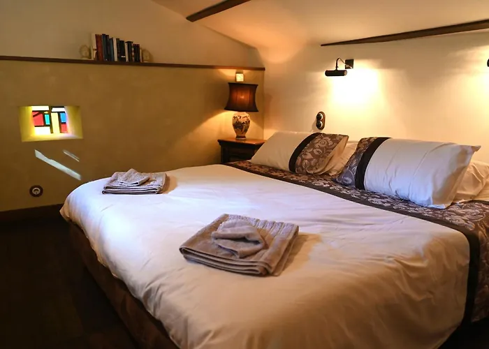 La Maison De L'ecrivain * La Bastide-l'Eveque